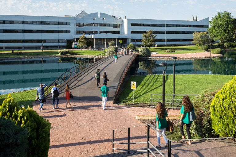 Postula a la Doble Titulación de la Universidad Europea – Ingeniería Civil Industrial